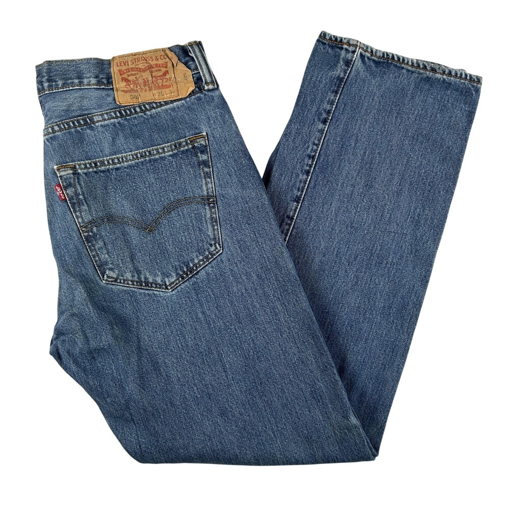 Levis 501 Jeans Mens 35x31 Button Fly Medium Wash Blue Denim Regular Straight